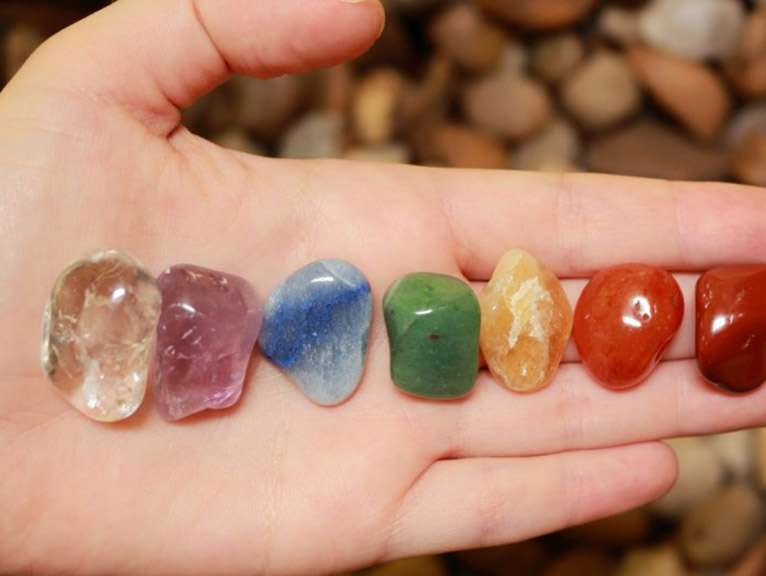 healing chakra crystals